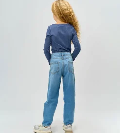 The New Jeans - Mom Fit - TNRomina - Light Blue Denim