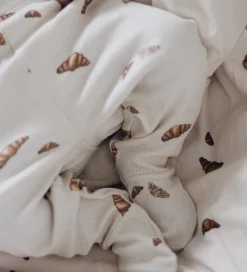 VACVAC Gaveæske - Bukser m. Fødder/Hue/Body l/æ - Rib - Croissan